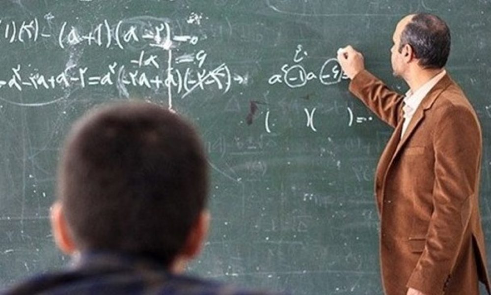 حقوق معلمان حق‌التدریسی استان سمنان پرداخت می شود