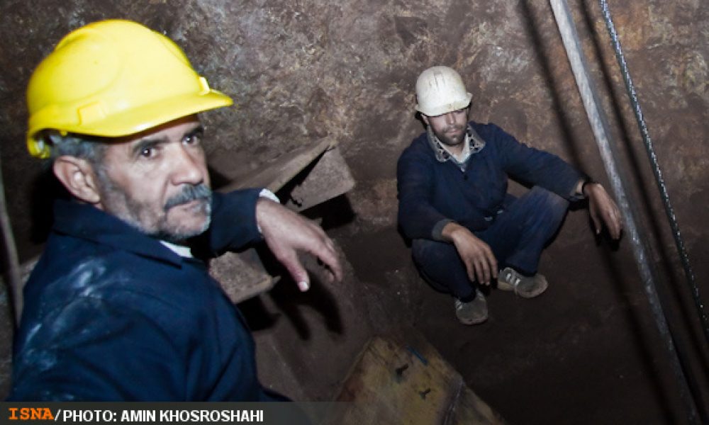 بررسی تعطیلی موقت ۱۴ معدن در استان سمنان