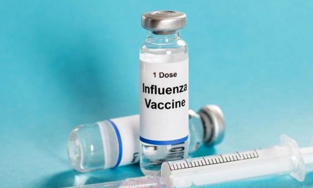 تزریق واکسن آنفولانزا برای گروه های پرخطر در سمنان آغاز شد