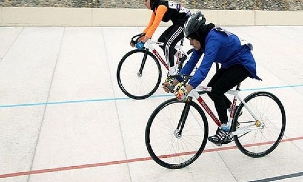 مسابقات دوچرخه‌سواری “ویژه بانوان” در سمنان