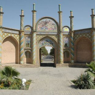 دیدنی یک