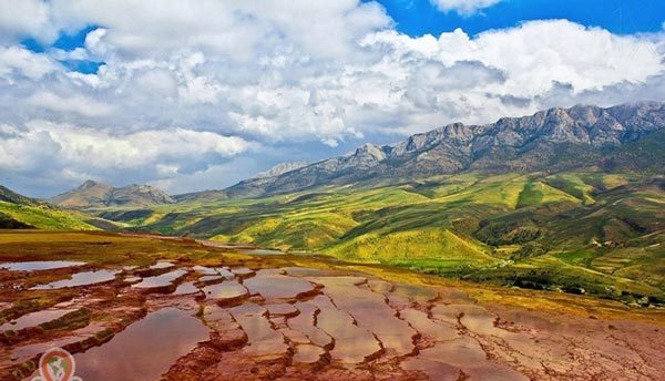 چشمه های باداب سورت،دومین چشمه آب شور جهان